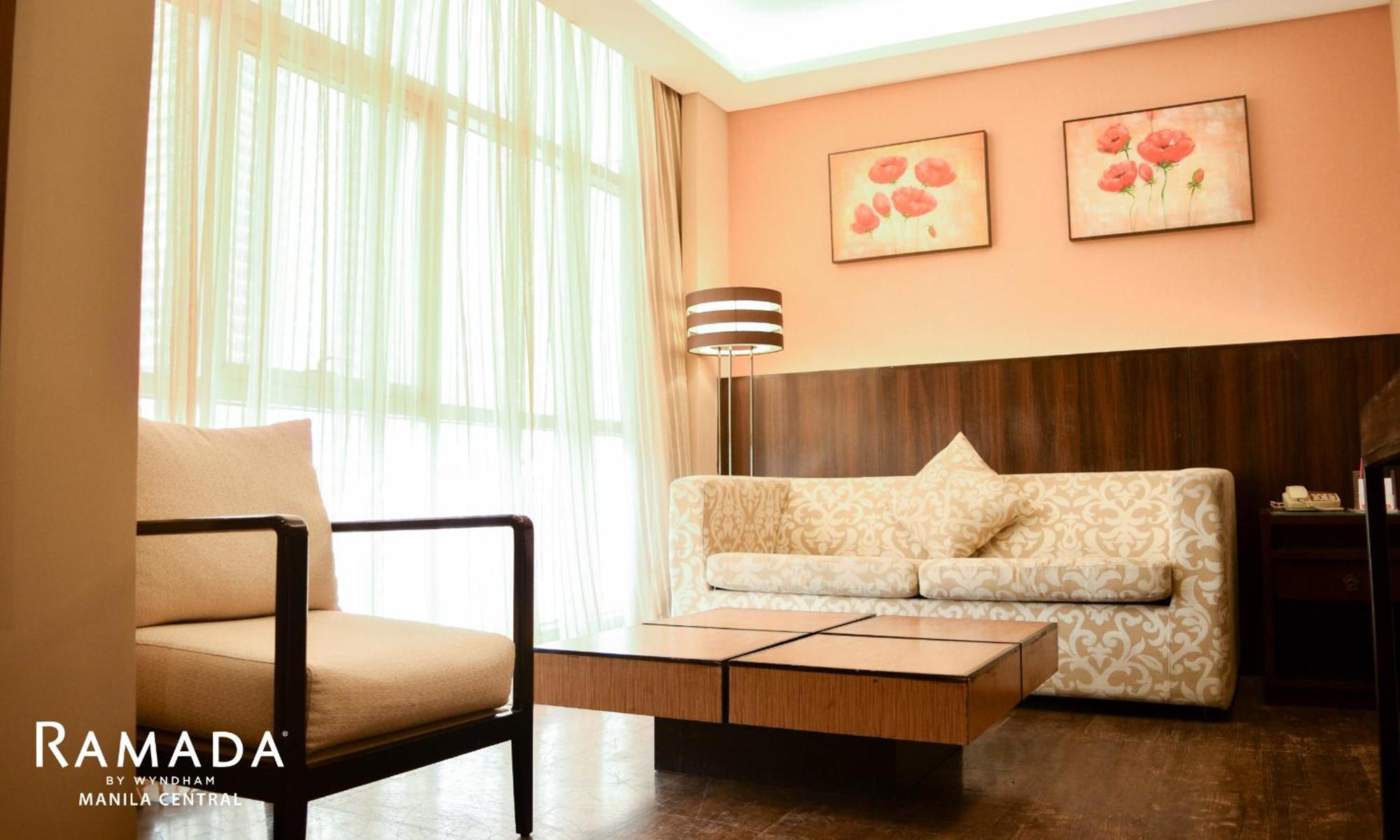Ramada By Wyndham Manila Central Exterior photo
